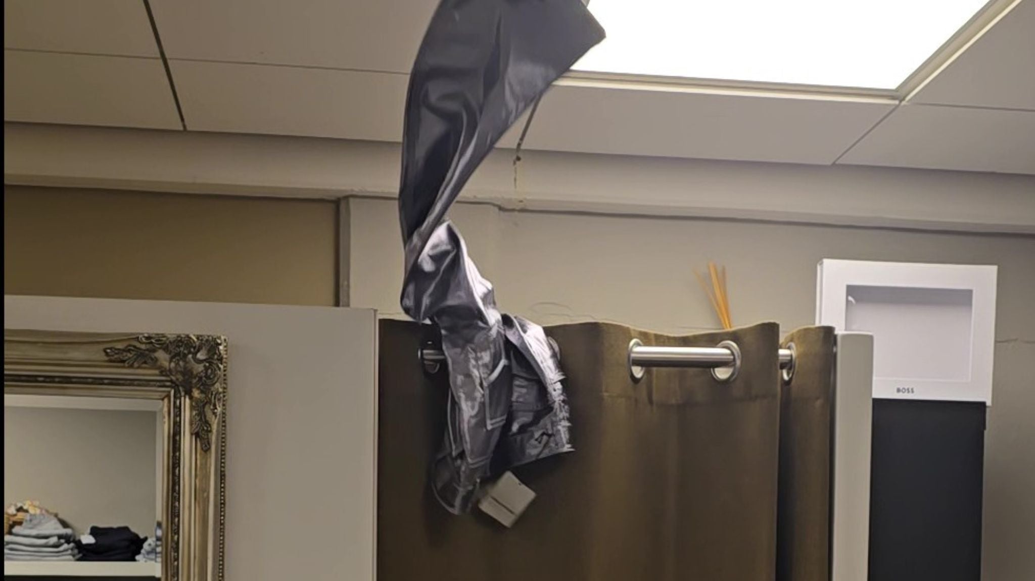 🧡 De JOEPIEDOE Winkelverhalen: in de paskamer....